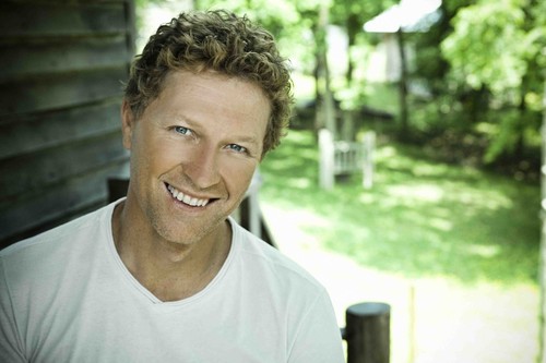 Craig Morgan joins Wahoo Smackdown II Fishing Tournament © Kristin Barlow